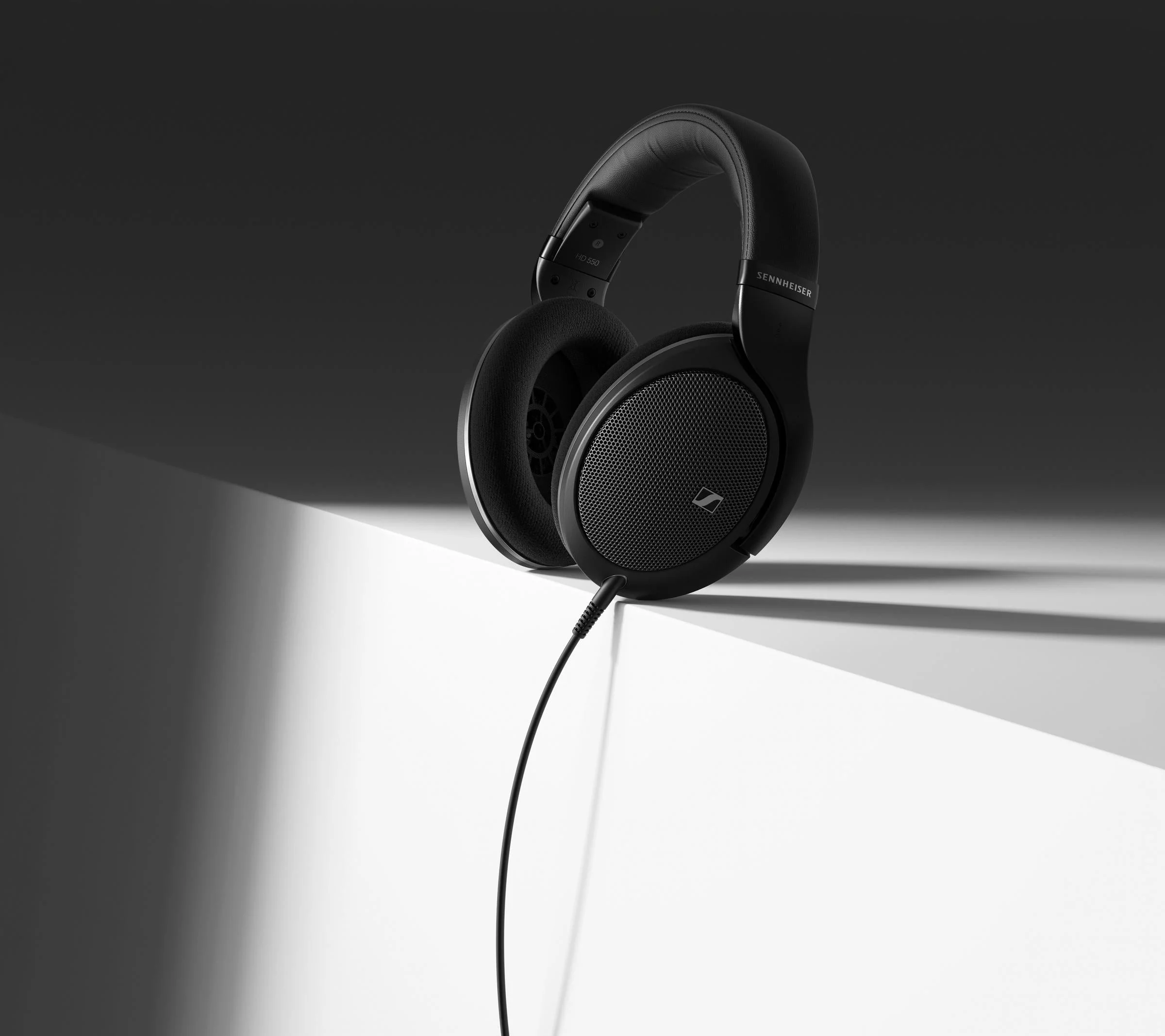 HD 550 Open Box - Image 7