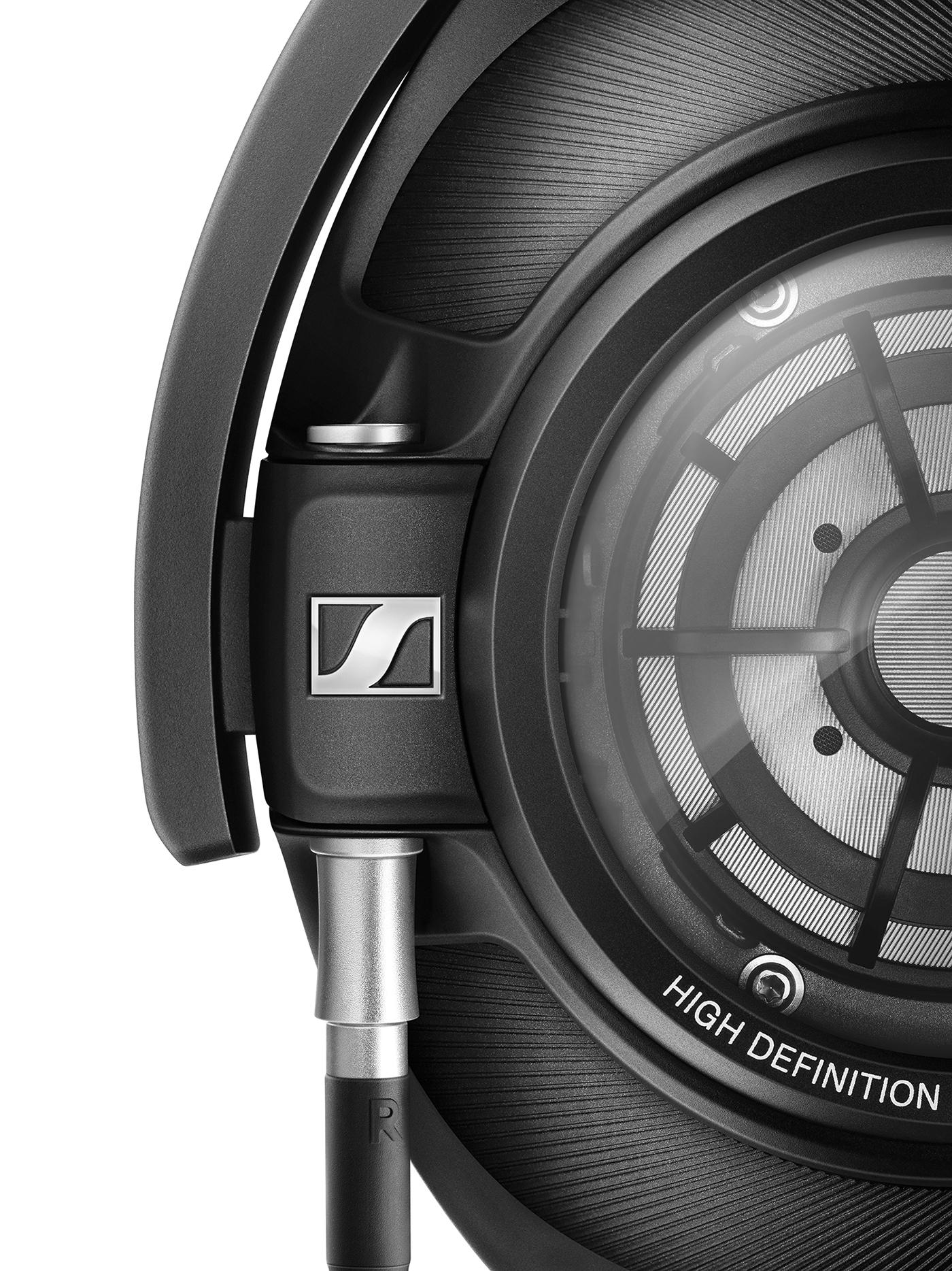 HD 820 Open Box - Image 3
